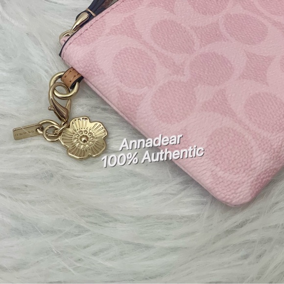 NWT Coach CEF72 Corner Zip Wristlet Signature Canvas with Charm Gold Powder Pink - Picture 4 of 8